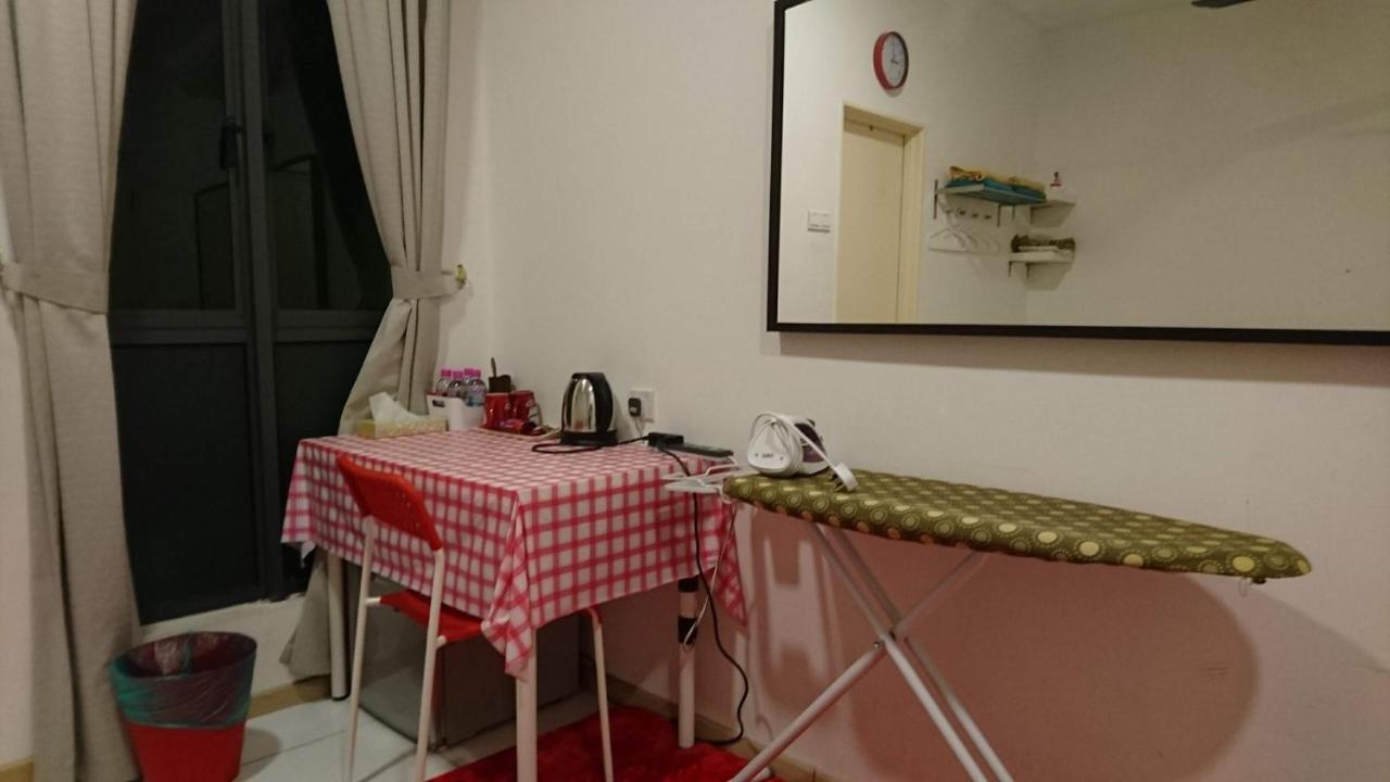 Vista Alam Roomstay Homestay Shah Alam Exterior photo