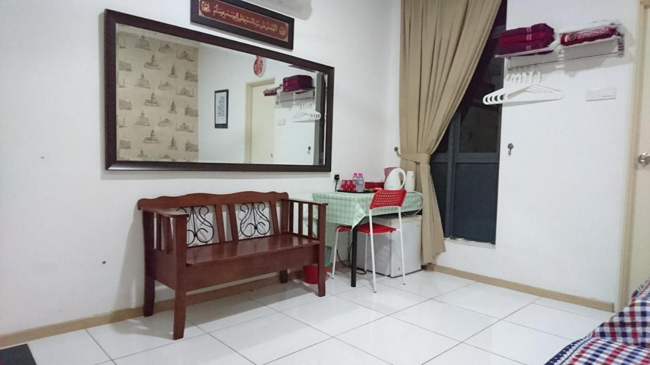 Vista Alam Roomstay Homestay Shah Alam Exterior photo
